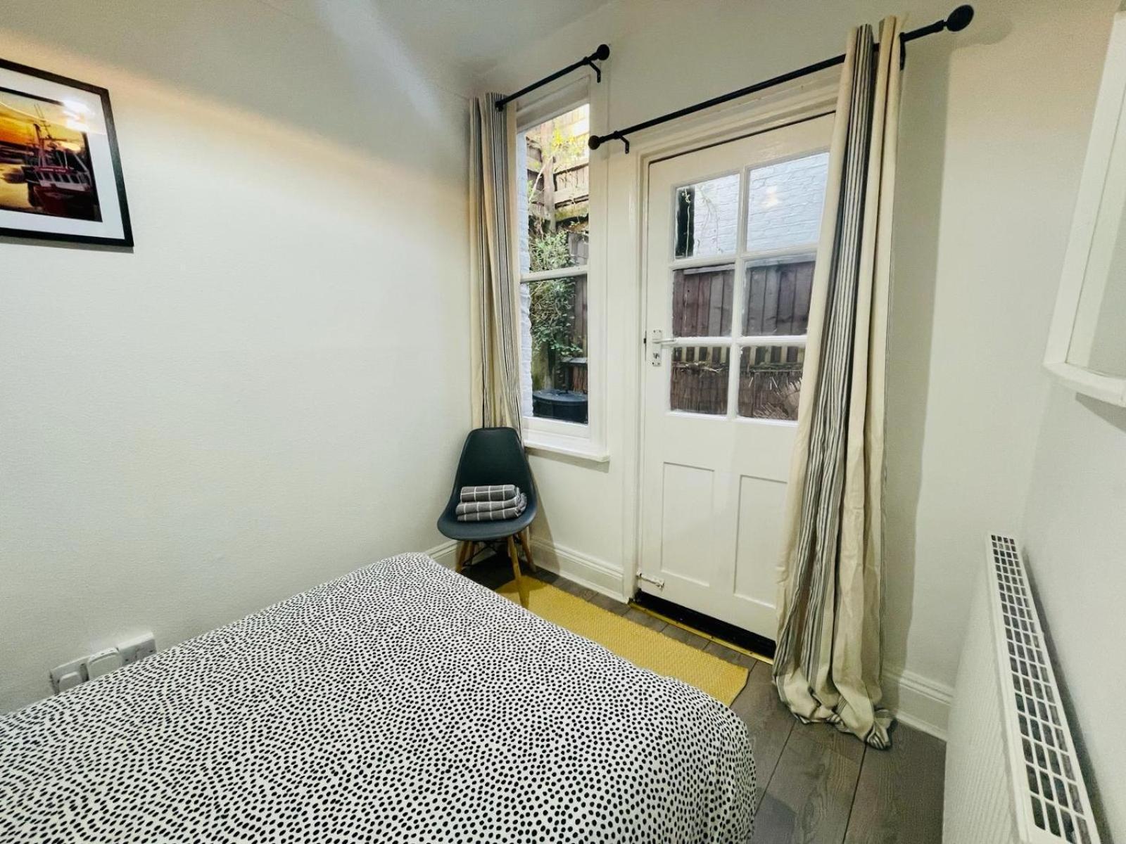 Lovely Seaside Ground Floor Cottage Old Leigh Leigh-on-Sea Exterior foto
